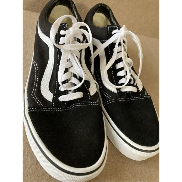 VANS Men’s Old Skool V Low Shoe Sz 9 NWOT Black White Canvas Suede sneaker - Picture 3 of 7